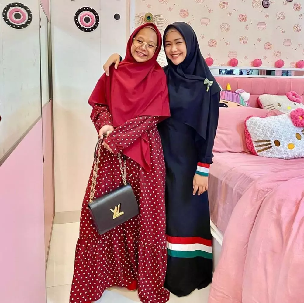 cimoy hijab berbagai sumber