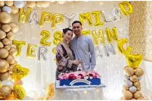 6 Momen mesra Zaskia Gotik dan Sirajuddin setelah menikah, so sweet