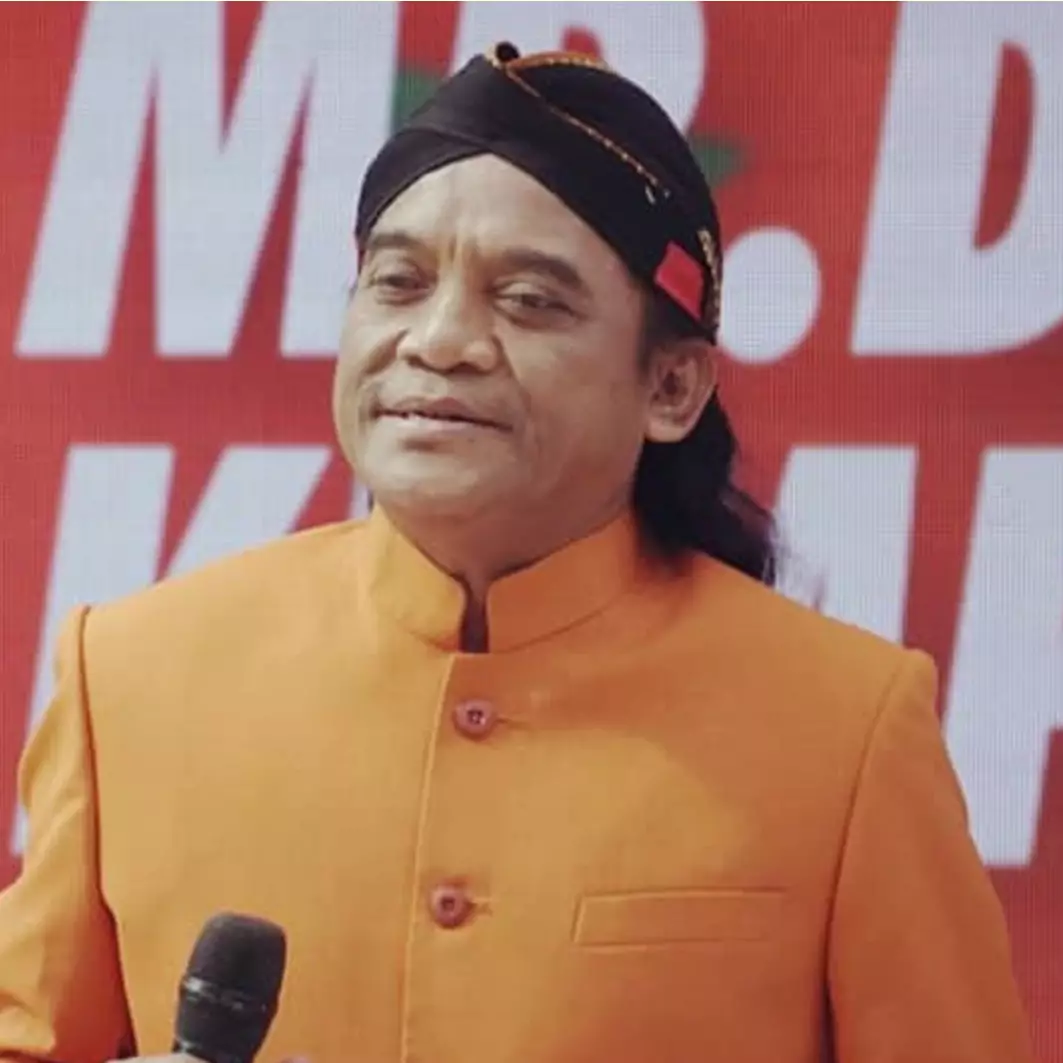 6 Momen haru pemakaman Didi Kempot, dihadiri ratusan pelayat
