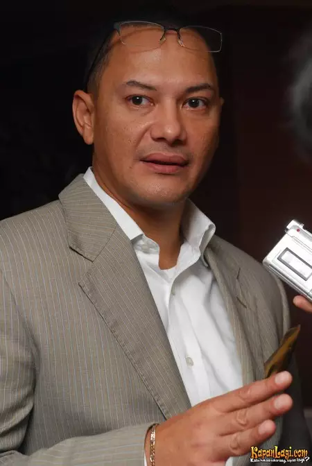 6 seleb ini meninggal akibat serangan jantung kapanlagi.com