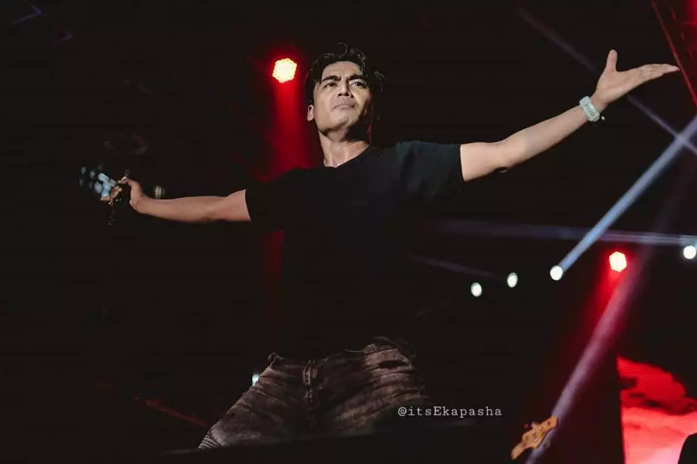 Penyanyi awali karier sebagai pengamen  Instagram