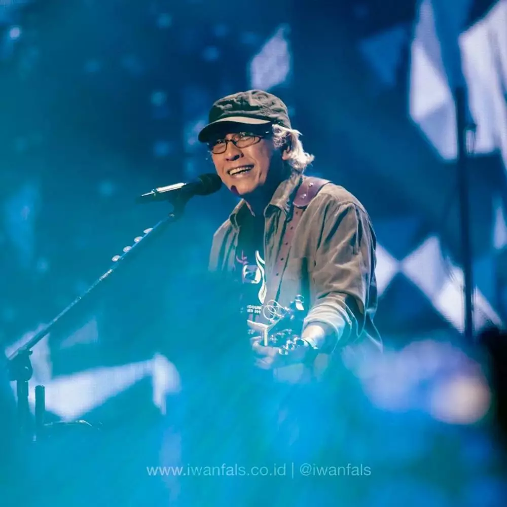 Penyanyi awali karier sebagai pengamen  Instagram