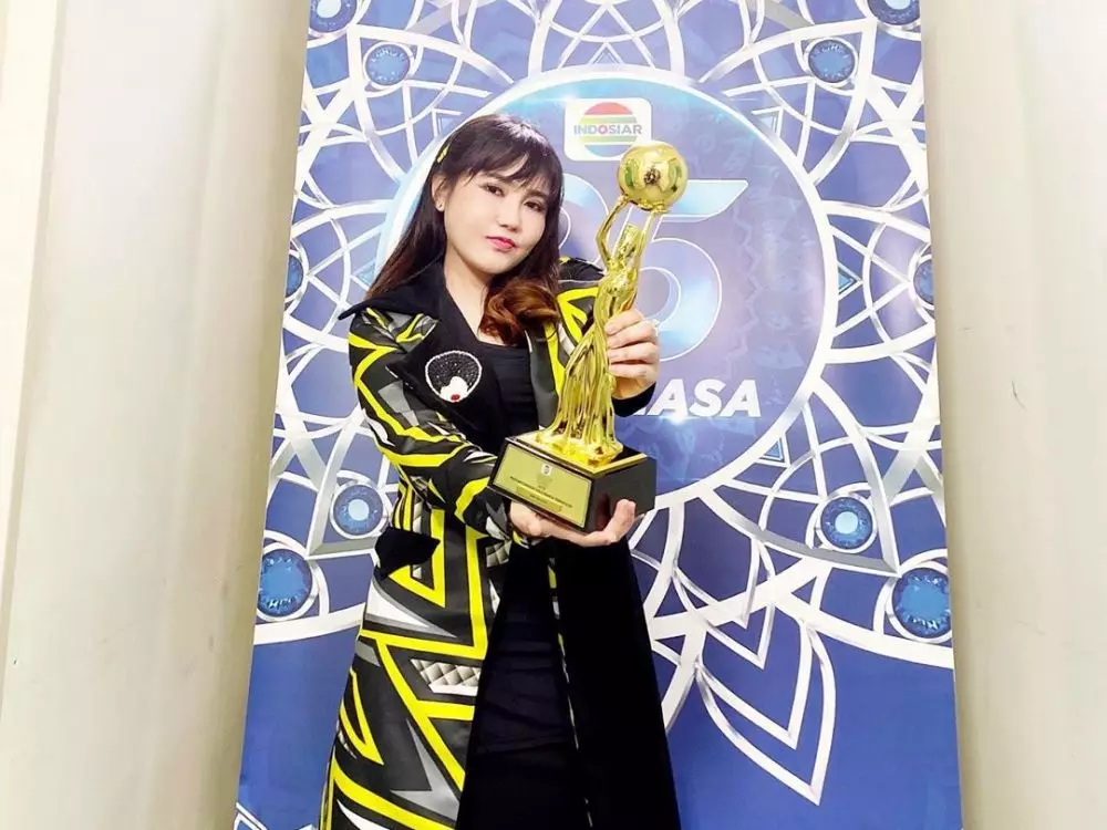 Penyanyi awali karier sebagai pengamen  Instagram