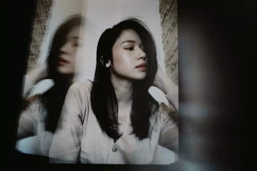 10 Pesona Laura Basuki saat pemotretan virtual Instagram 10 Pesona Laura Basuki saat pemotretan virtual Instagram