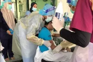 Curhat tenaga medis tumbang lawan corona, imbau masyarakat taat aturan