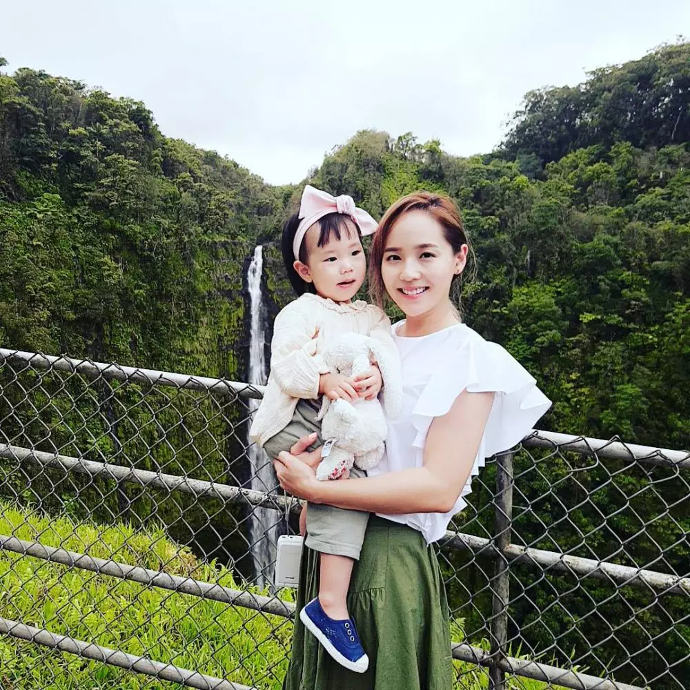 Mantan idol sudah berkeluarga Berbagai sumber 