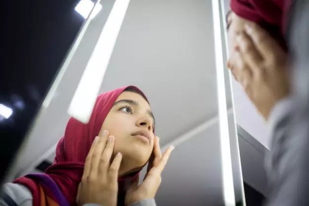 Doa bercermin freepik