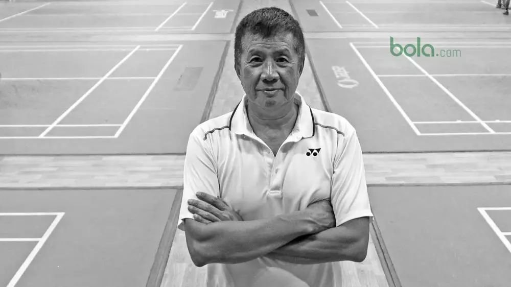 Pebulu tangkis tunggal putra berbagai sumber