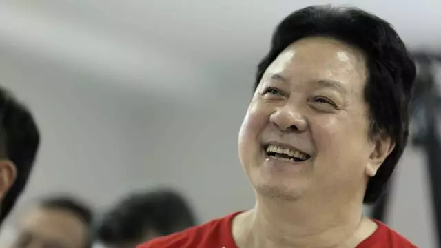 Pebulu tangkis tunggal putra berbagai sumber