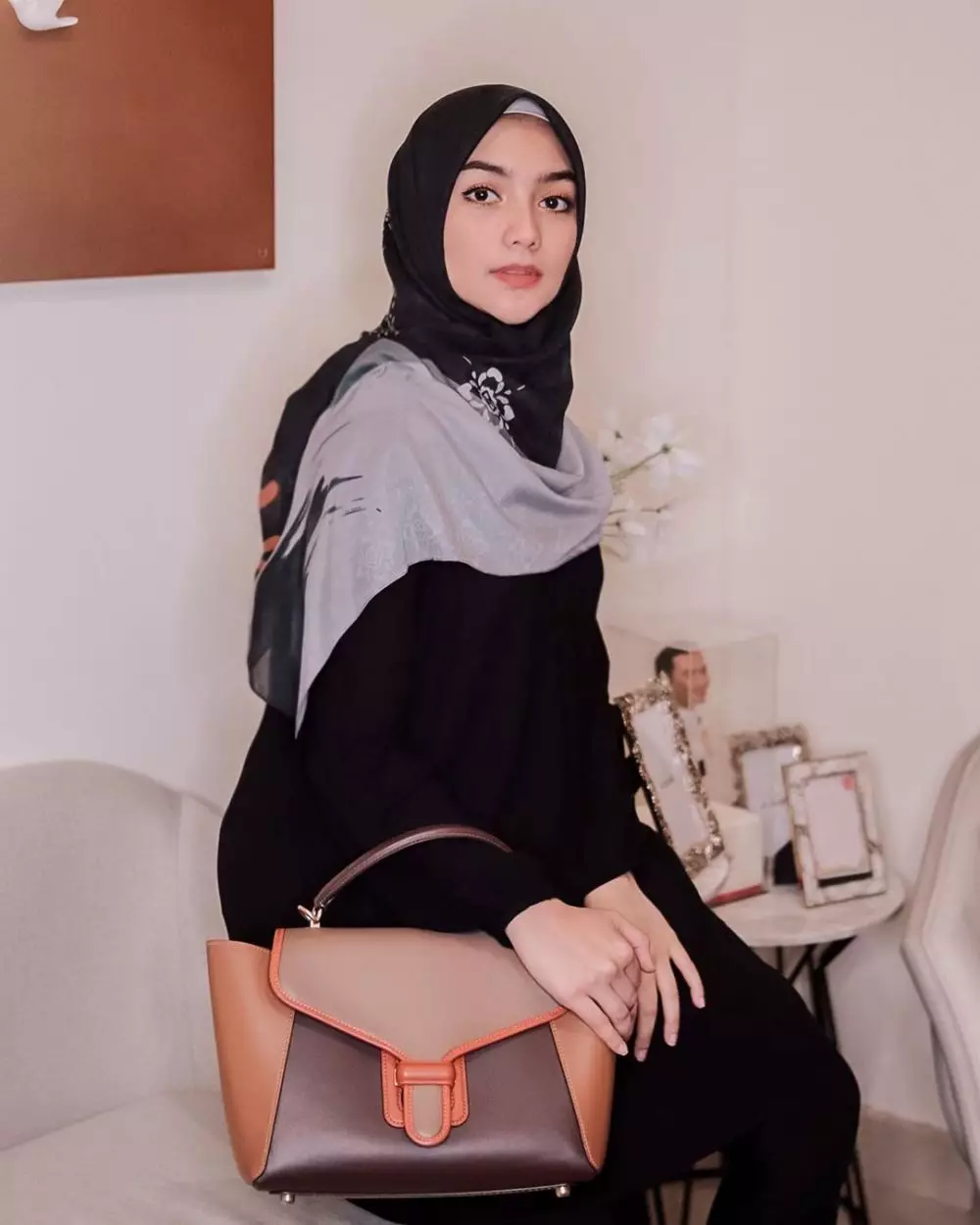 pemain sinetron Putri Yang Ditukar berbagai sumber 