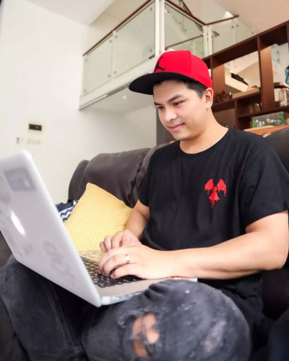 pemain sinetron Putri Yang Ditukar berbagai sumber 