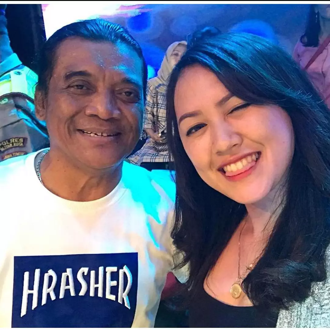10 Potret Happy Asmara, teman duet single terakhir Didi Kempot