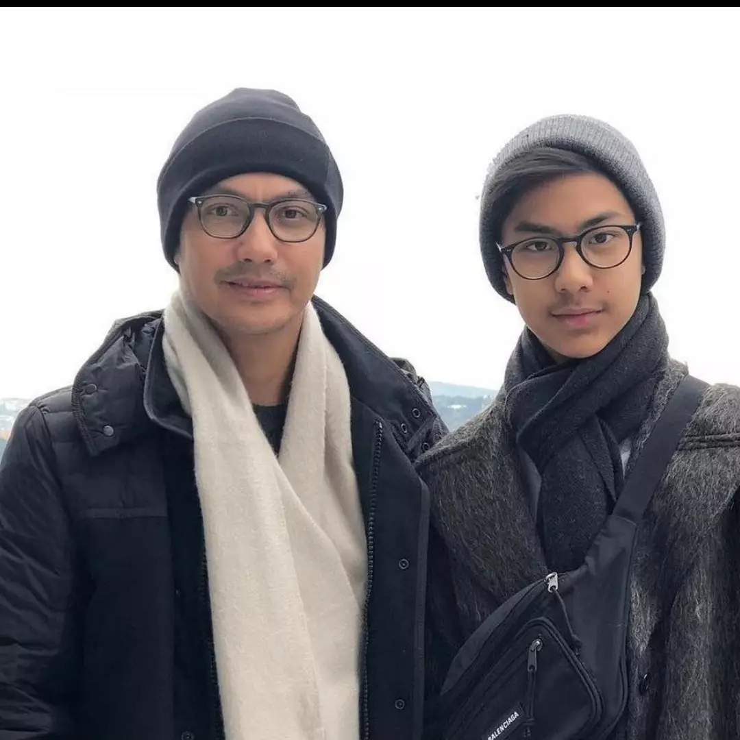 8 Momen kedekatan Gunawan dan putra sulungnya, bak fotokopi