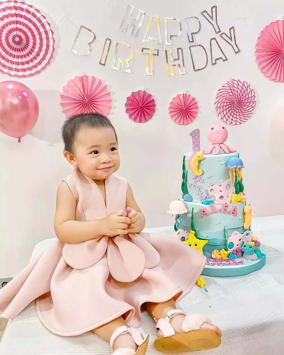 momen ulang tahun putri Raditya Dika instagram