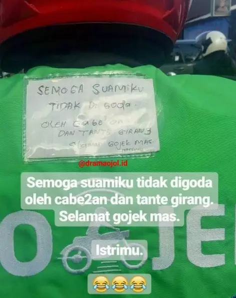 driver ojek online jaga jarak © 2020 brilio.net