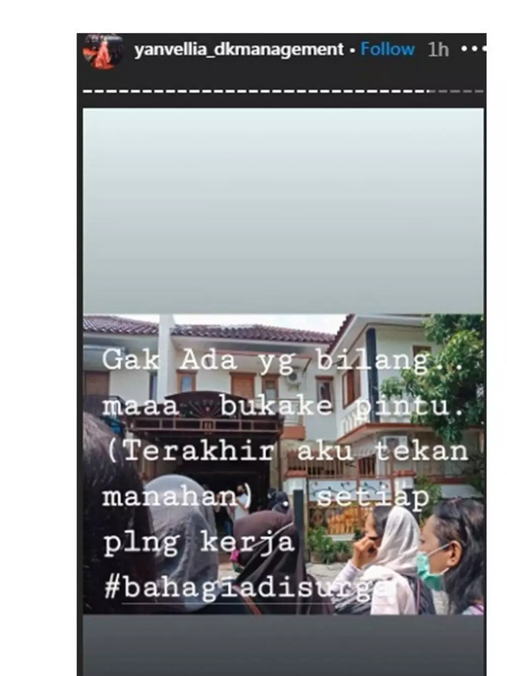 Momen tahlilan mendiang Didi Kempot © 2020 brilio.net Momen tahlilan mendiang Didi Kempot © 2020 brilio.net