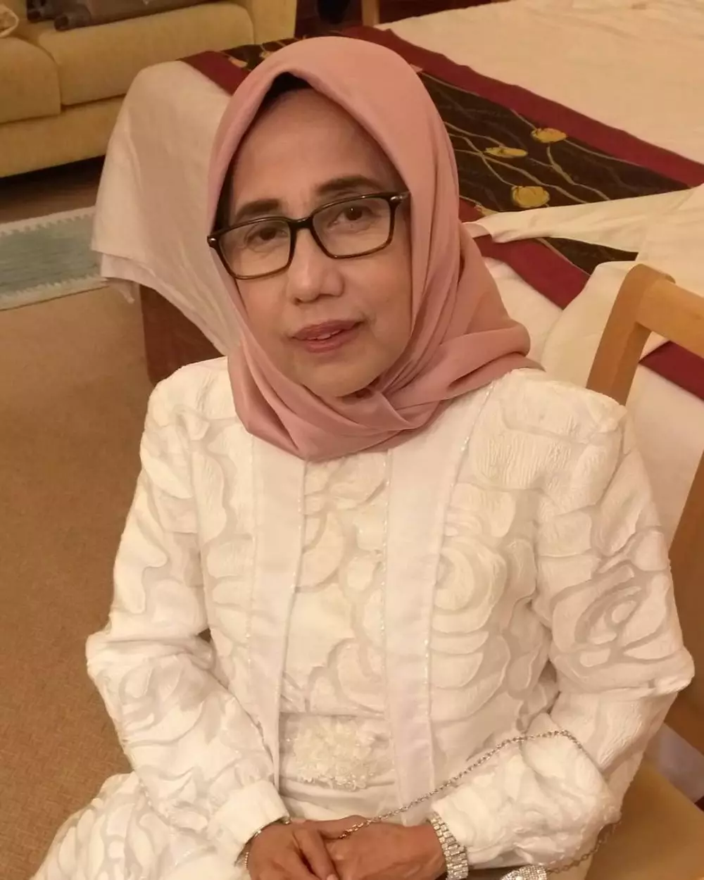 Momen Reza D'Academy dengan sang ibu © 2020 brilio.net