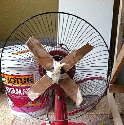 lifehack benda elektronik absurd © 2020 instagram.com