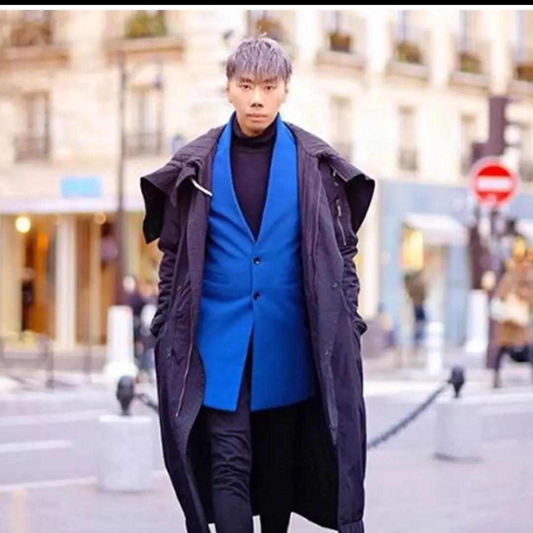 8 Potret kebersamaan Roy Kiyoshi dan keluarga yang jarang tersorot