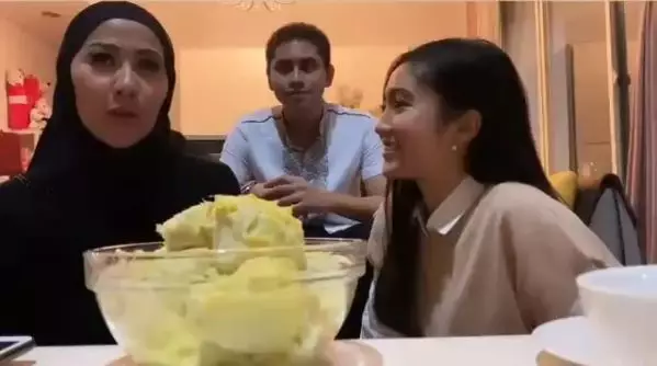 Febby Rastanty bukber bareng keluarga Venna Melinda Instagram Febby Rastanty bukber bareng keluarga Venna Melinda Instagram