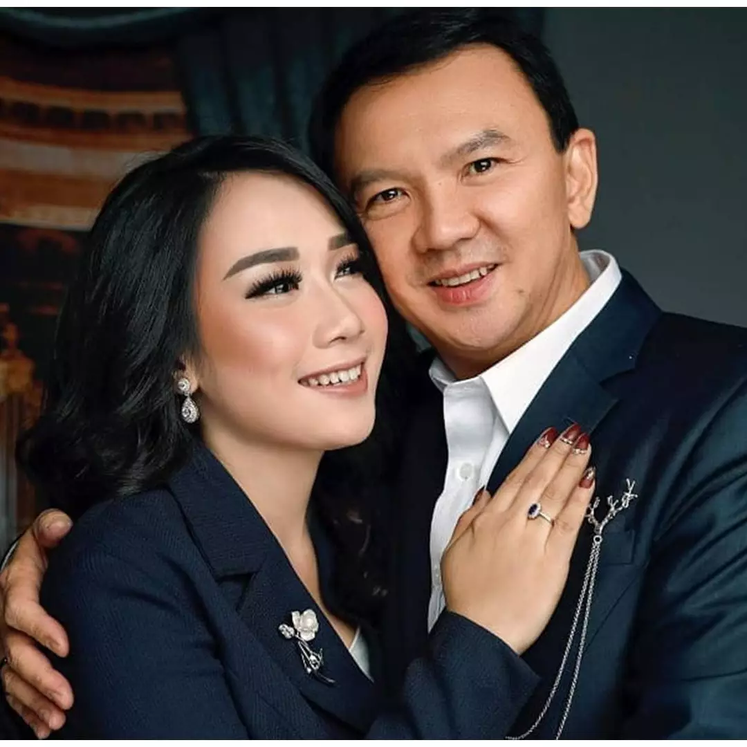 8 Potret keharmonisan Ahok bareng keluarga kecilnya