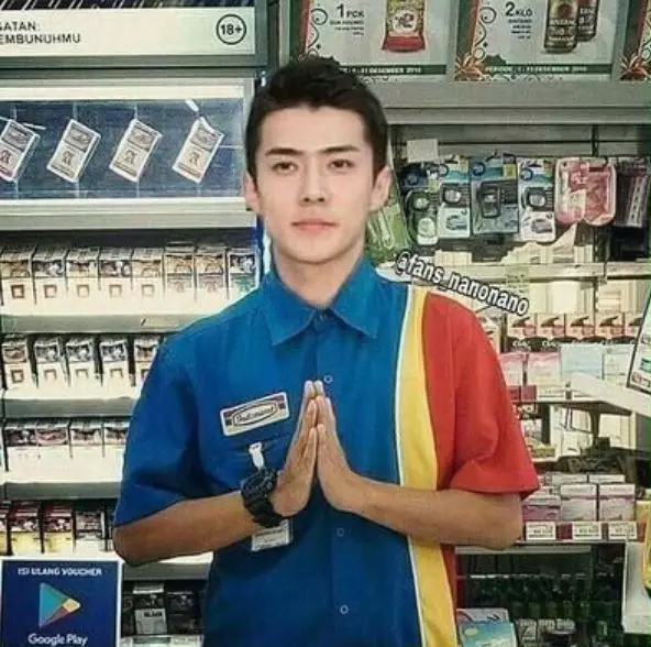 oppa Korea jadi karyawan minimarket Twitter