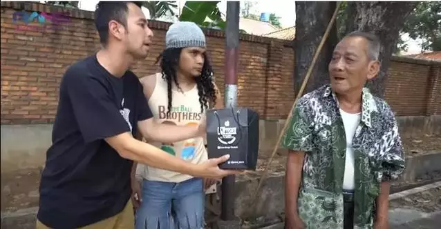 5 potret Keluarga Raffi Ahmad berbagi Youtube