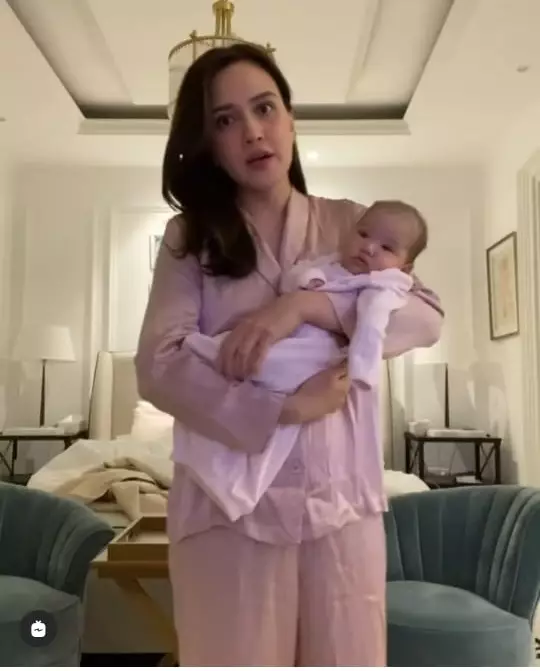 seleb pakai baju tidur instagram