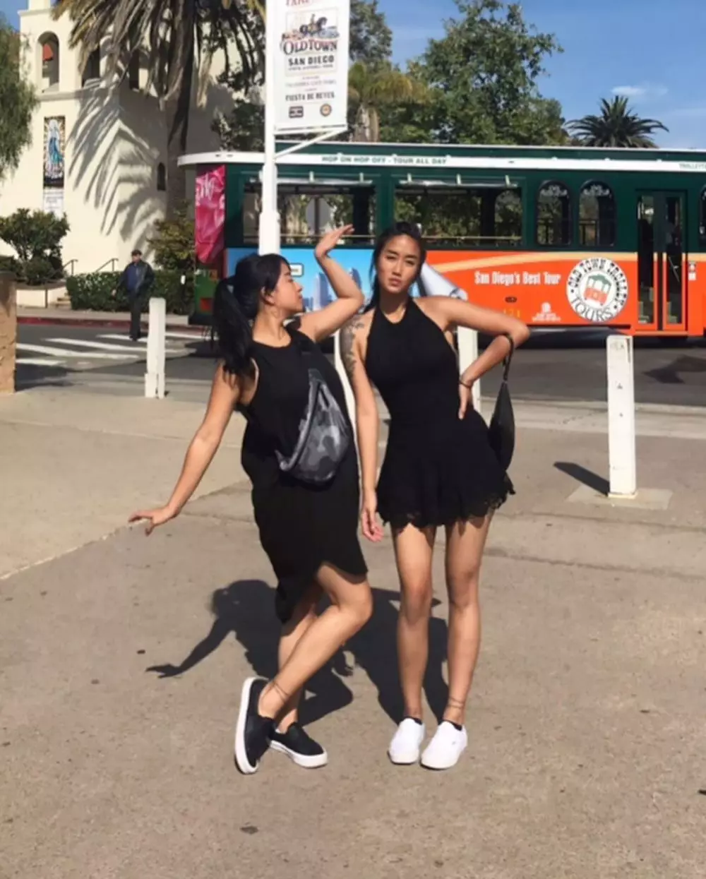 Renatta Moeloek pakai dress © 2020 brilio.net Renatta Moeloek pakai dress © 2020 brilio.net