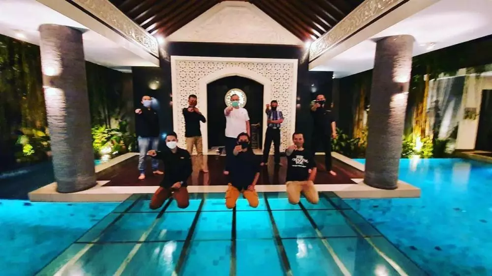 Potret musala Ary curi perhatian Instagram/@ary.ginanjar Potret musala Ary curi perhatian Instagram/@ary.ginanjar