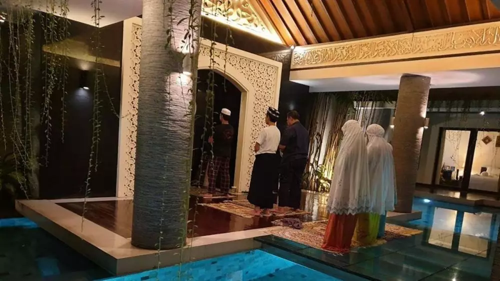 Potret musala Ary curi perhatian Instagram/@ary.ginanjar Potret musala Ary curi perhatian Instagram/@ary.ginanjar