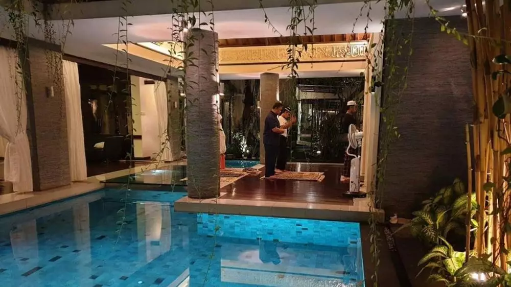 Potret musala Ary curi perhatian Instagram/@ary.ginanjar Potret musala Ary curi perhatian Instagram/@ary.ginanjar