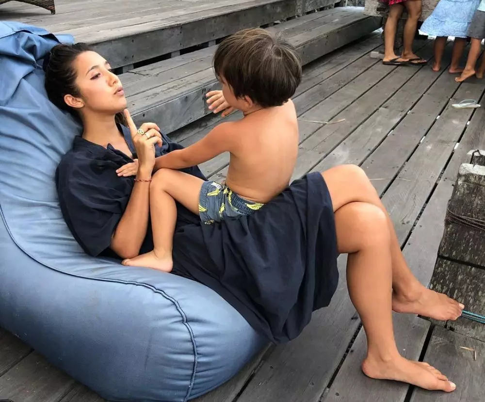 potret sri maya, ipar happy salma instagram