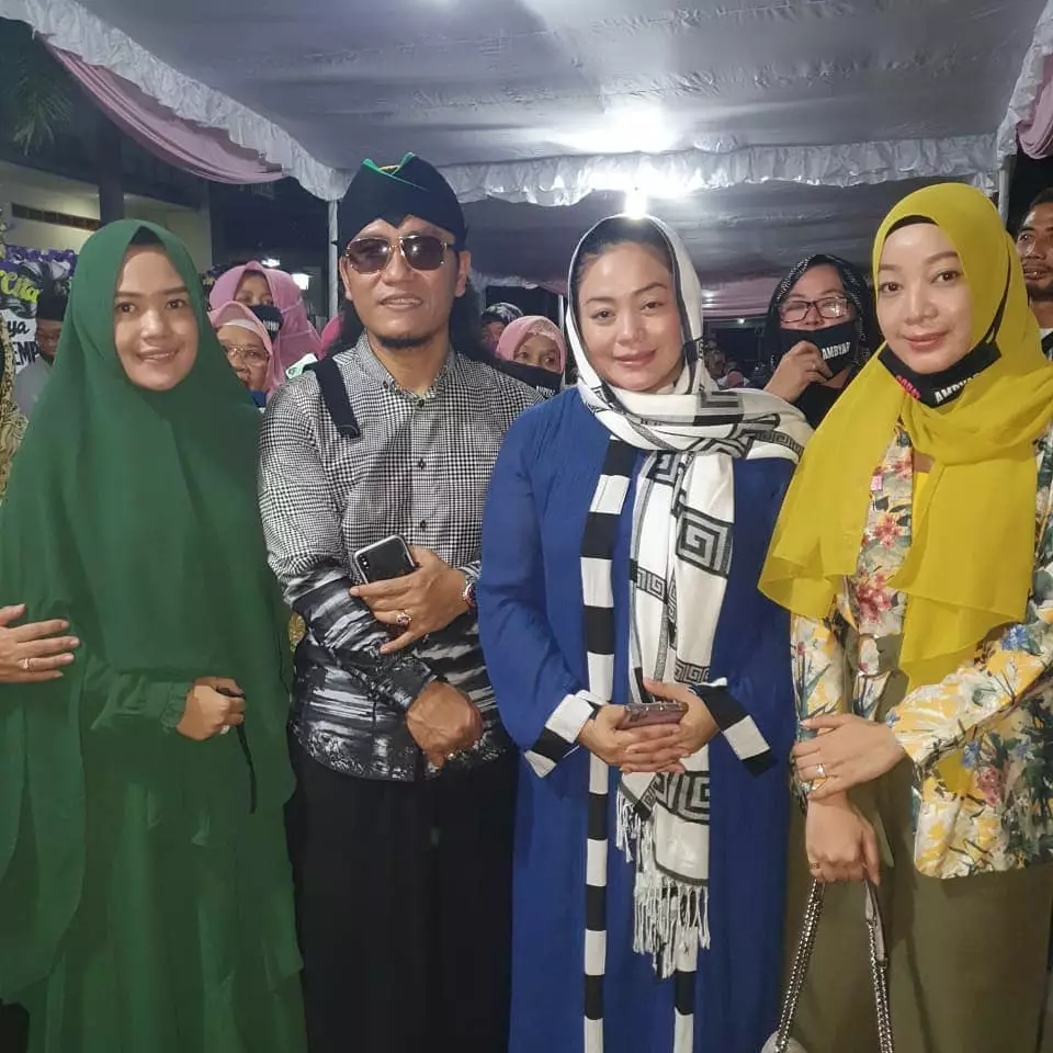 Momen pengajian 7 harian Didi Kempot © 2020 brilio.net Momen pengajian 7 harian Didi Kempot © 2020 brilio.net