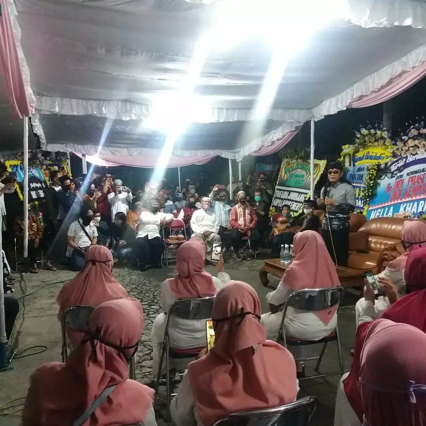 Momen pengajian 7 harian Didi Kempot © 2020 brilio.net Momen pengajian 7 harian Didi Kempot © 2020 brilio.net