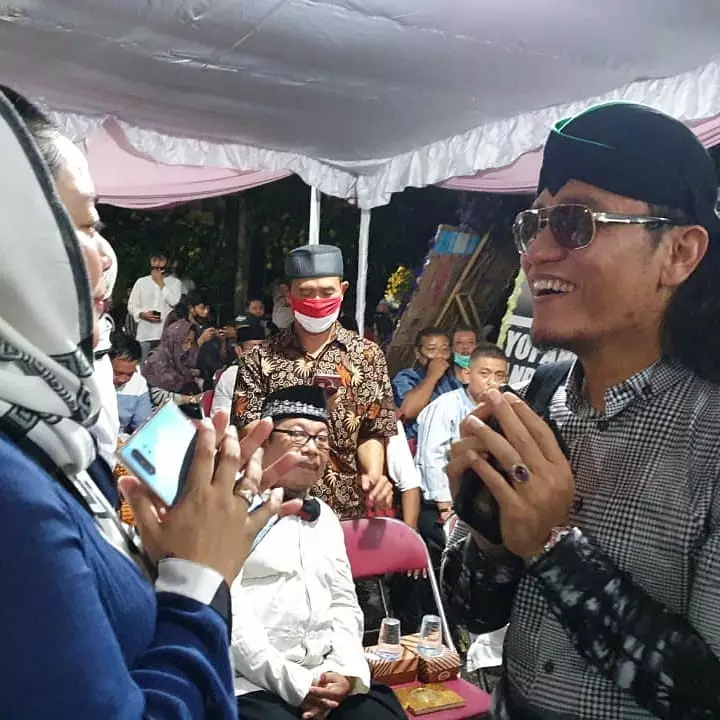 Momen pengajian 7 harian Didi Kempot © 2020 brilio.net Momen pengajian 7 harian Didi Kempot © 2020 brilio.net