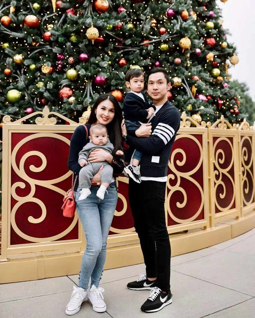 Sandra Dewi takut nonton TWOM Instagram Sandra Dewi takut nonton TWOM Instagram