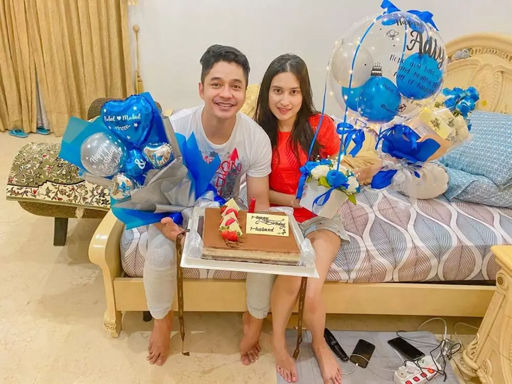 Angbeen Rishi & Adly Fairuz usai menikah © 2020 brilio.net