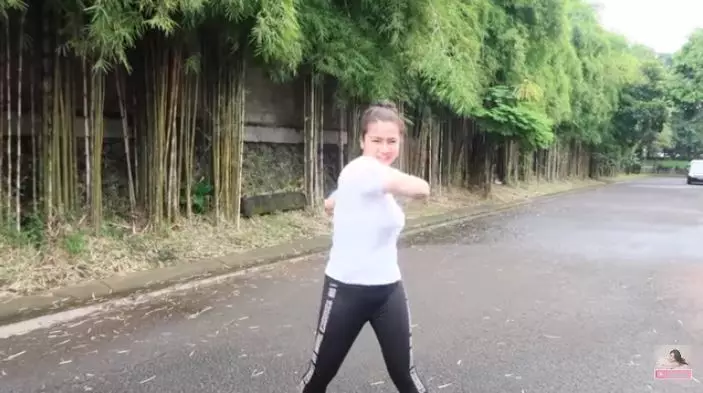 Rahasia body goals ala Felicya Angelista © 2020 Instagram/@felicyangelista_ 