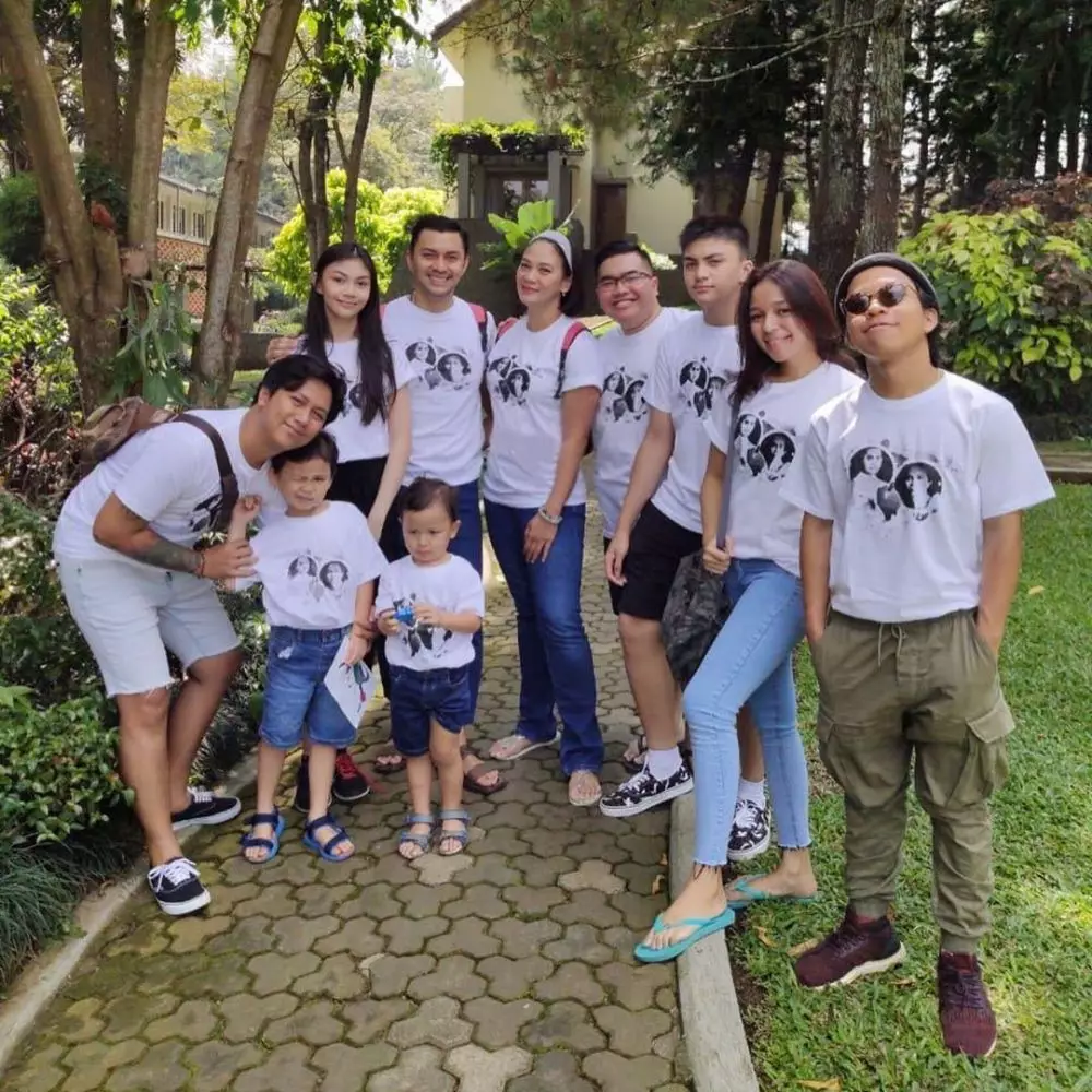 Anjasmara dan cucu instagram