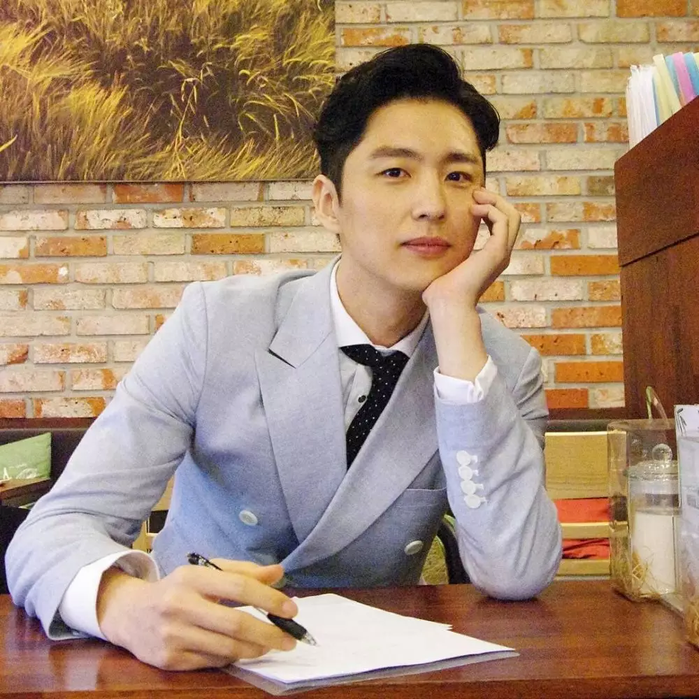 seleb korea hiatus Berbagai sumber 