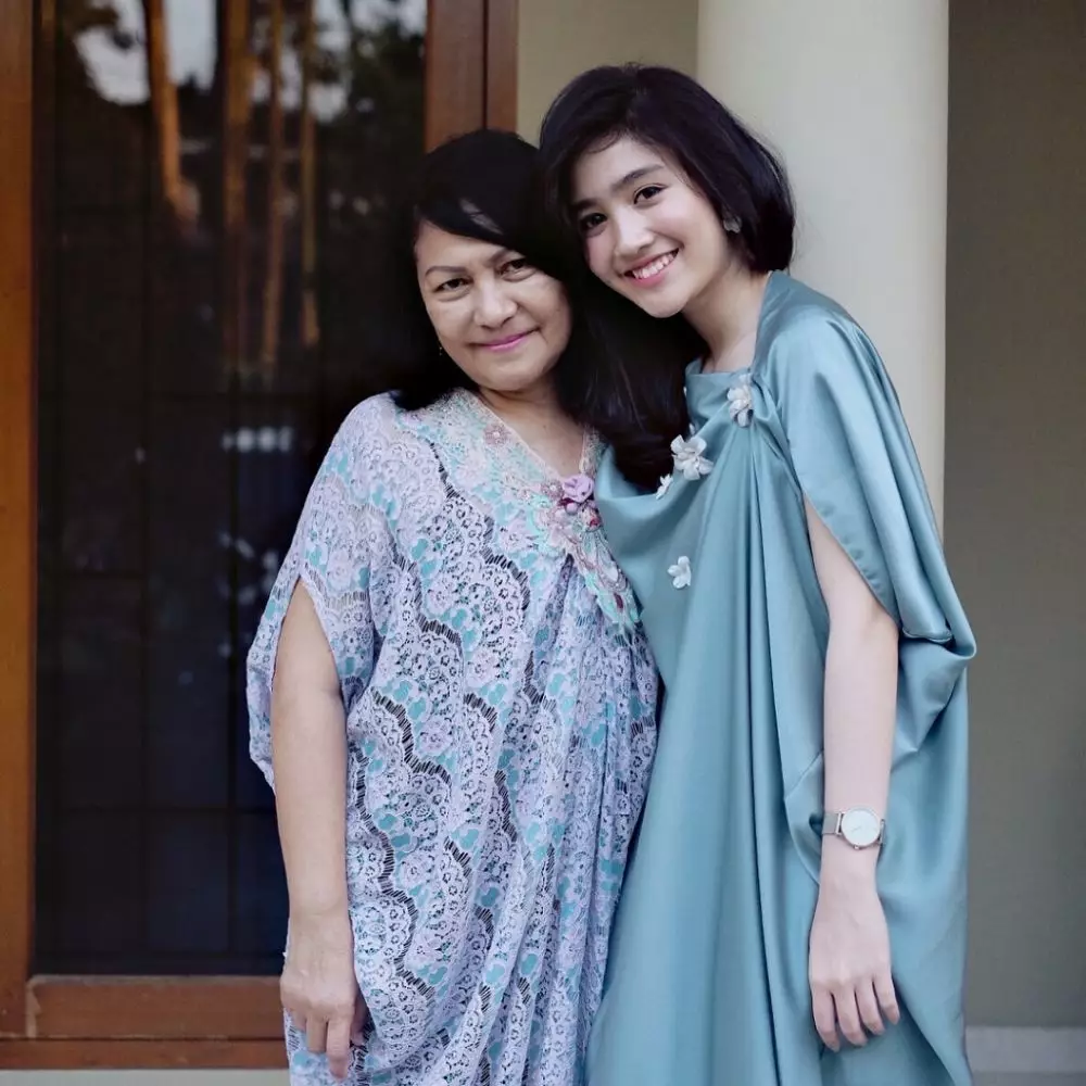 Febby Rastanty bareng ibunda © 2020 brilio.net