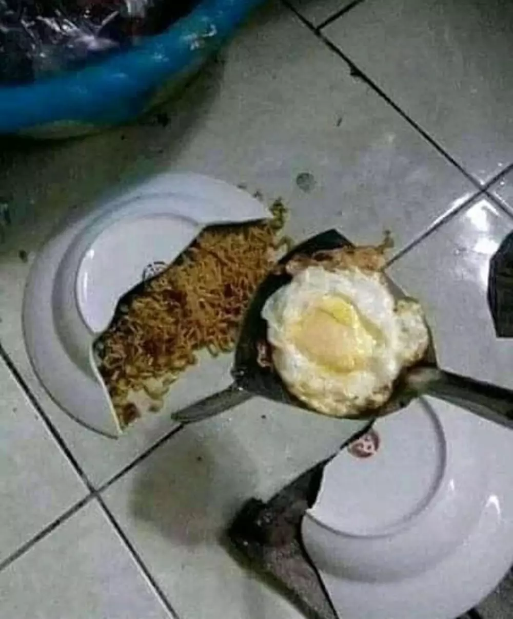 momen apes gagal makan © 2020 instagram.com momen apes gagal makan © 2020 instagram.com