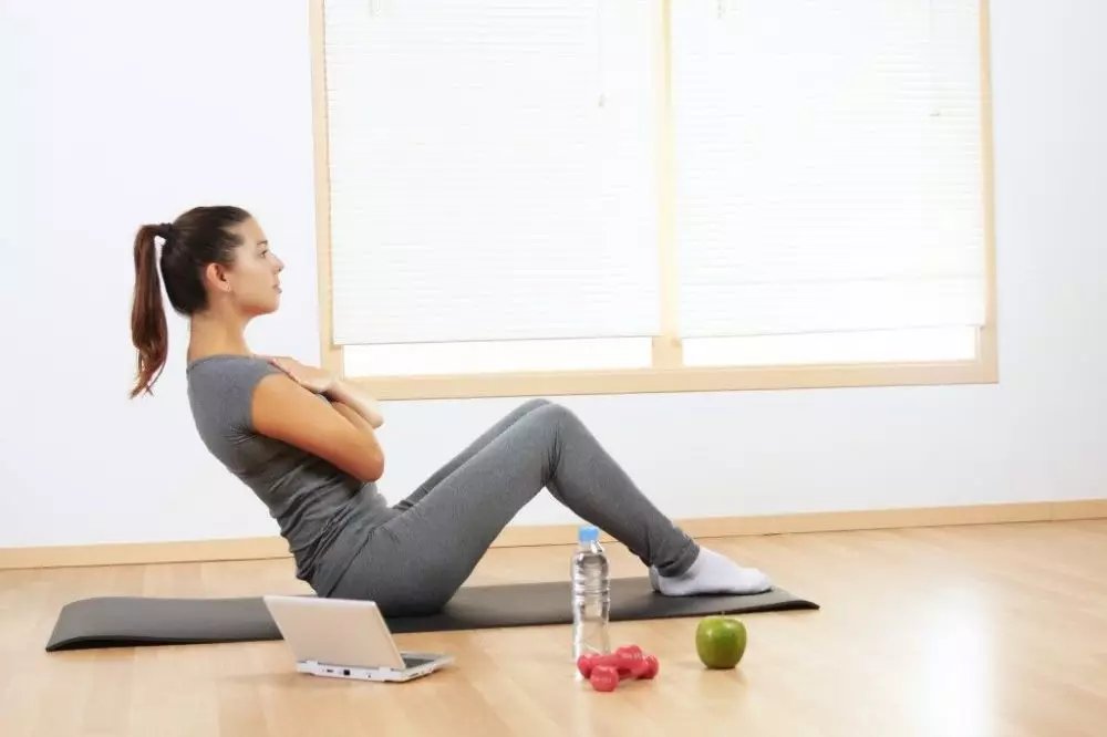 Tips dan cara mengecilkan perut buncit saat puasa Istimewa