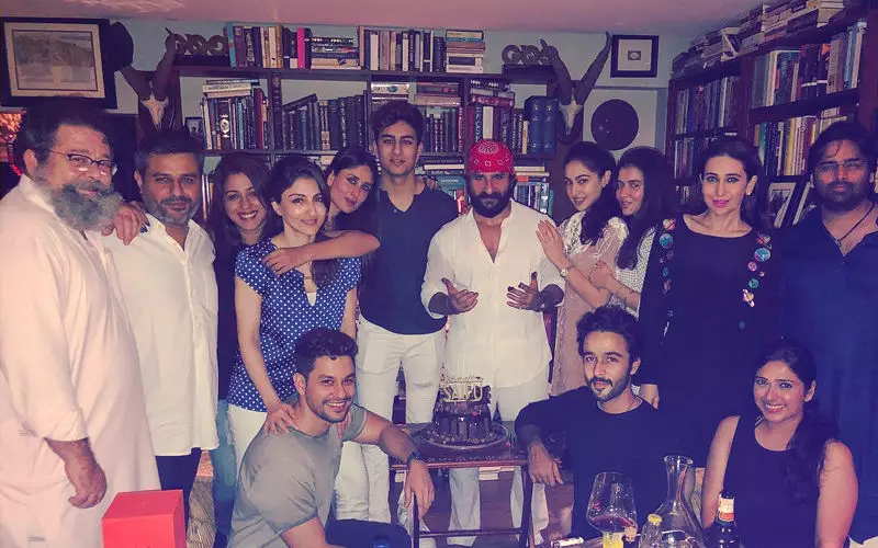 Kedekatan Kareena Kapoor dan Sara Ali Khan Instagram Kedekatan Kareena Kapoor dan Sara Ali Khan Instagram