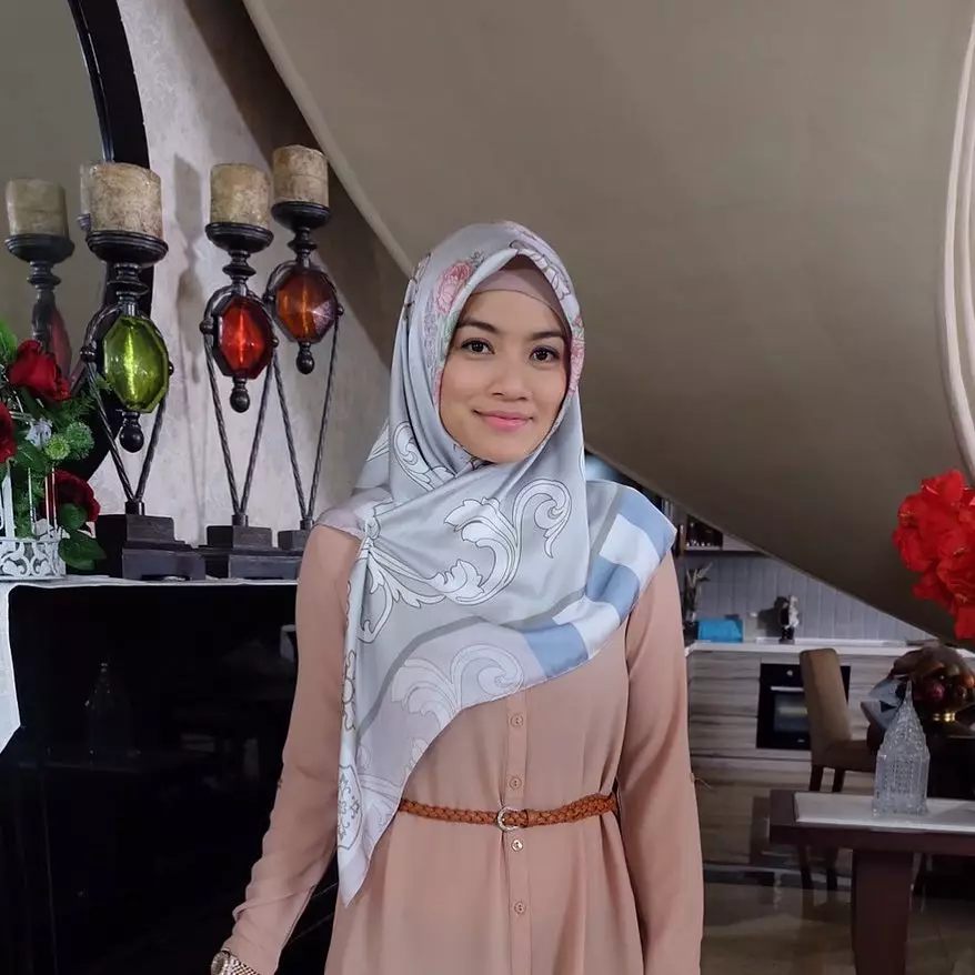 titi kamal kenakan hijab instagram titi kamal kenakan hijab instagram