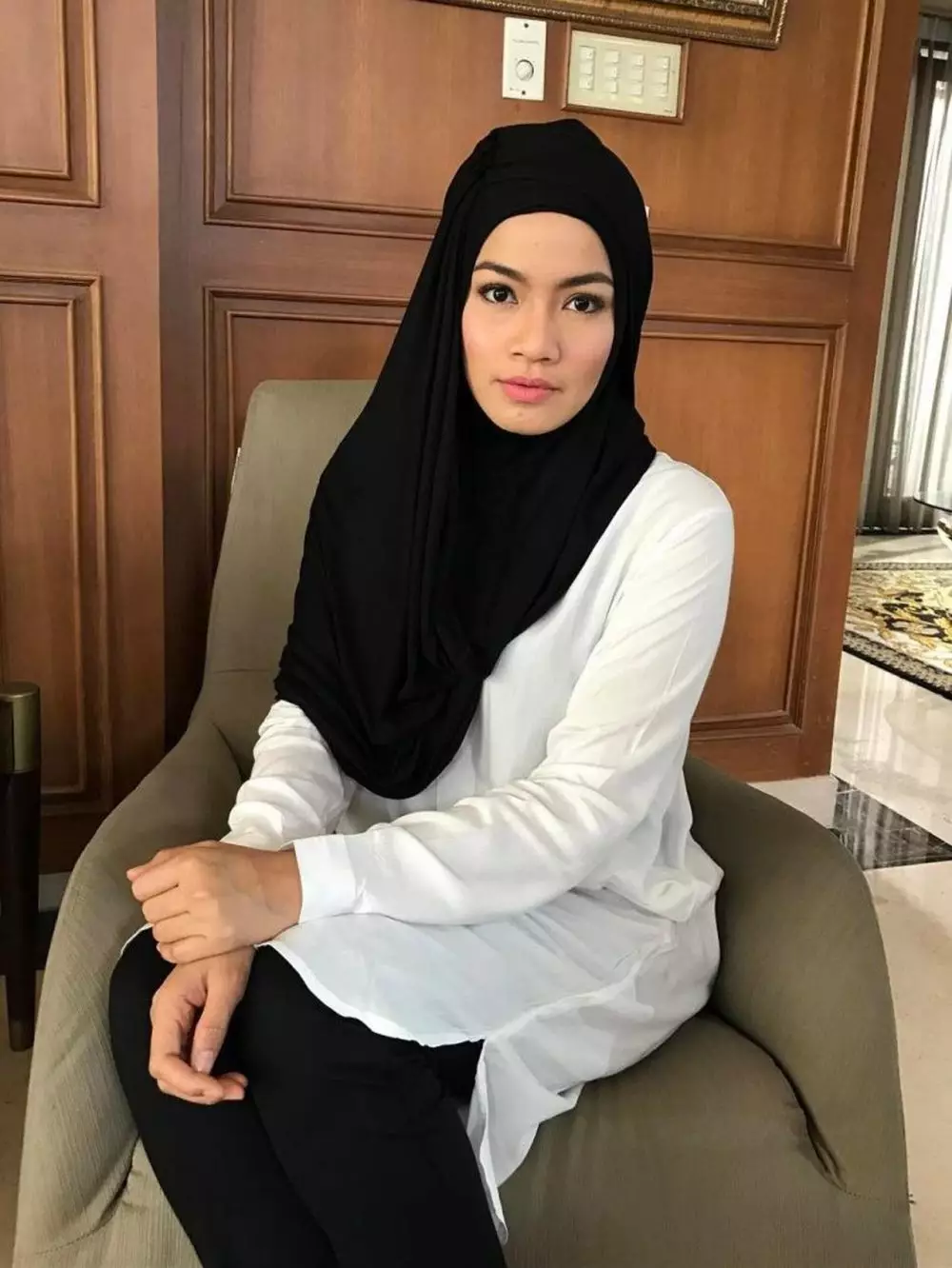 titi kamal kenakan hijab instagram titi kamal kenakan hijab instagram