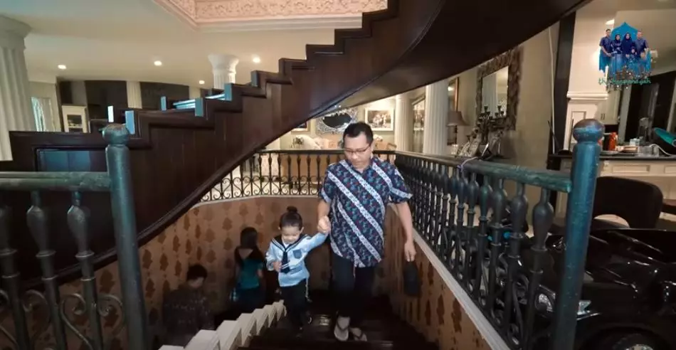 keluarga Anang-Ashanty peragakan mudik berbagai sumber