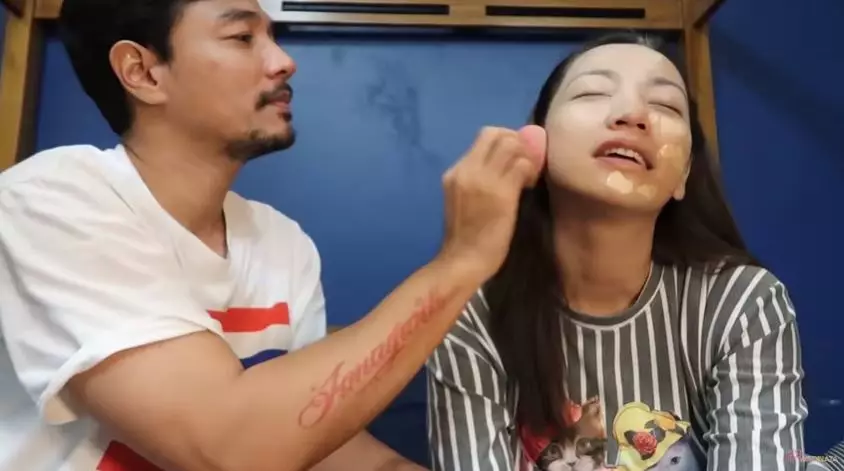potret hesti sebelum dan sesudah make up youtube