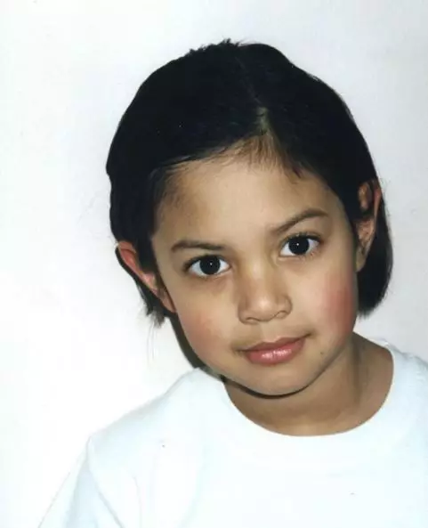 10 Potret Aurelie Moeremans sewaktu kecil Instagram 10 Potret Aurelie Moeremans sewaktu kecil Instagram